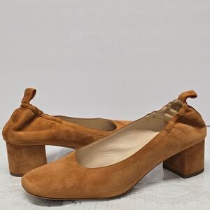 Everlane The Day Heel in Almond Suede Woman's Size 8.5 Business Casual Preppy
